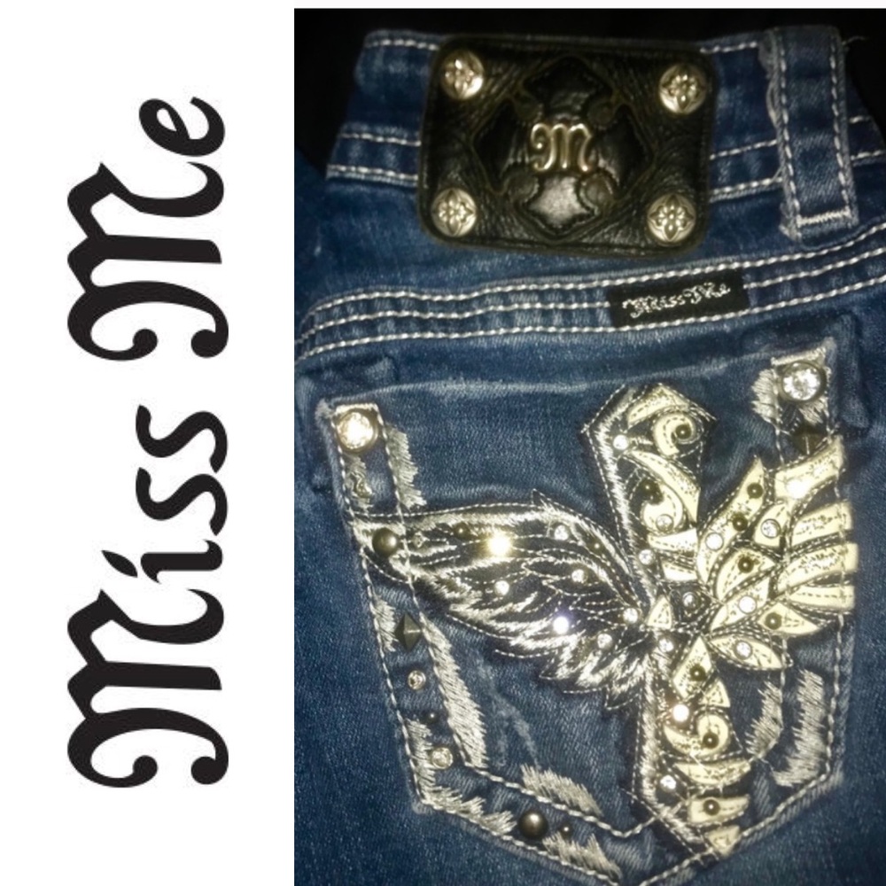 💙 Miss Me Jeans - Exclusively for Buckle size 25